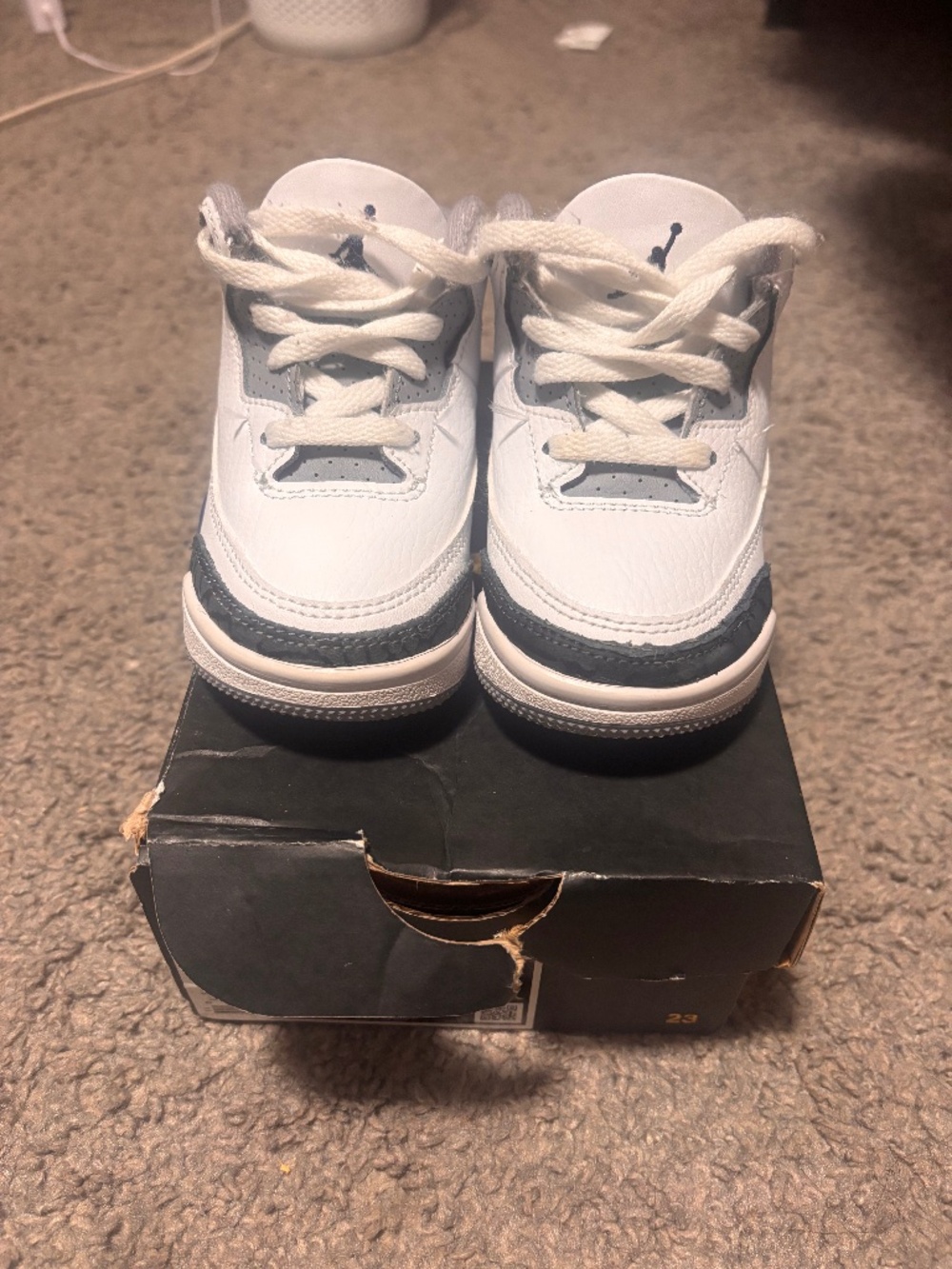 Jordan 3 Retro midnight navy size 6c